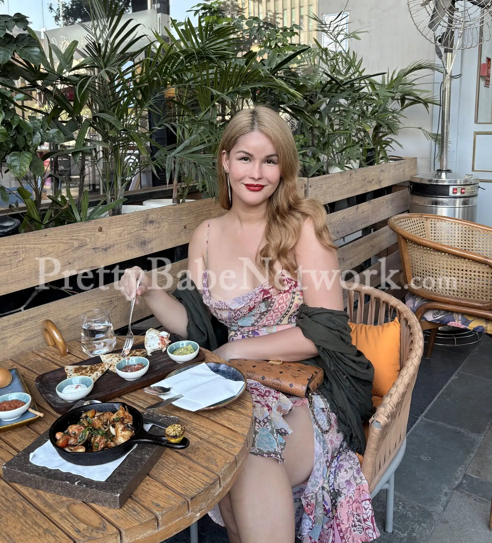 Rose Bulgarian Escort in Gomti Nagar, Lucknow | High Profile Beautiful Model
